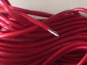 10 AWG POWER CABLE. 10 AWG (2.6mm diameter, 5.3 mm<sup>2</sup>) 35 Amp power cable per metre (red)